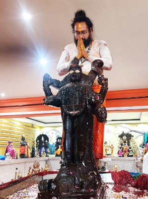 Mohanji in spiritual silence